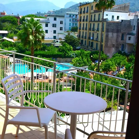 And Sea View Flats Сорренто