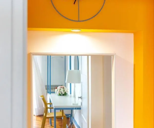 And Sea View Flats Апартаменты *