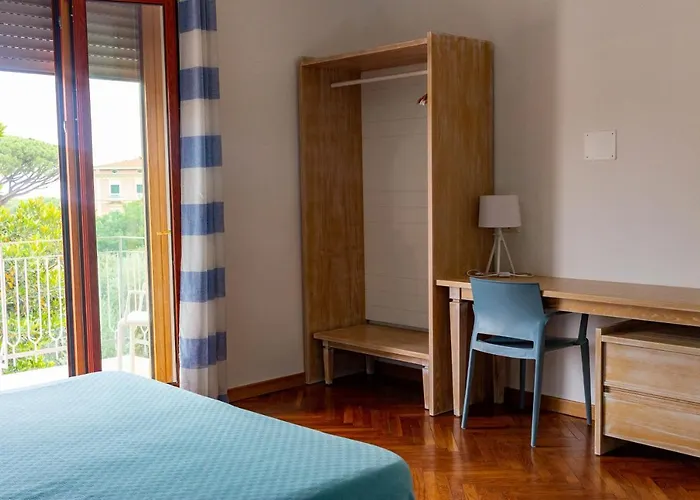 And Sea View Flats Апартаменты *